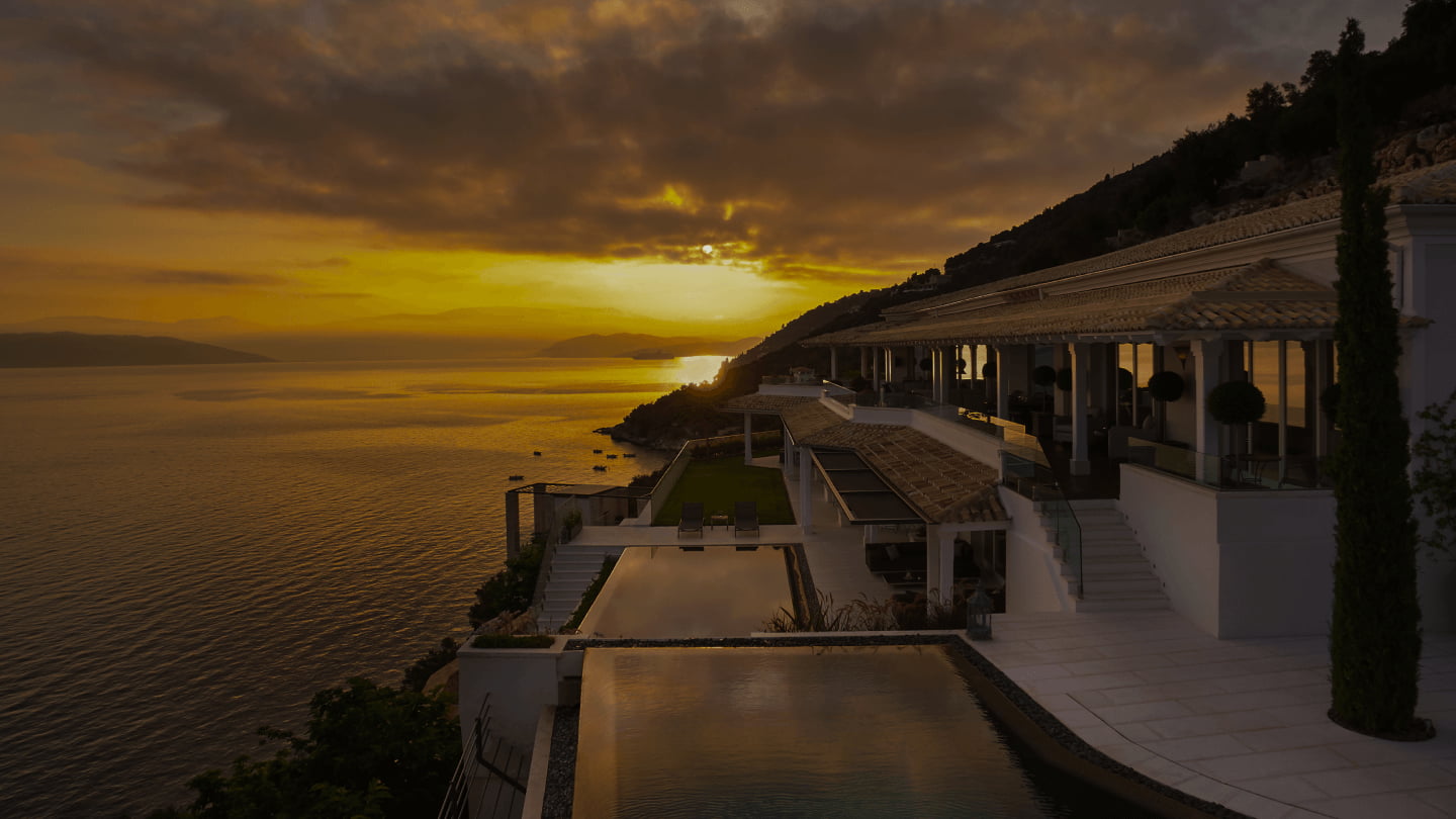 Your Dolce Vita begins with Dolce Villa company